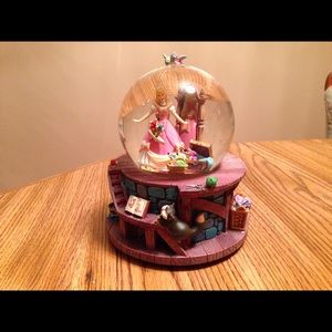 Cinderella Snow Globe