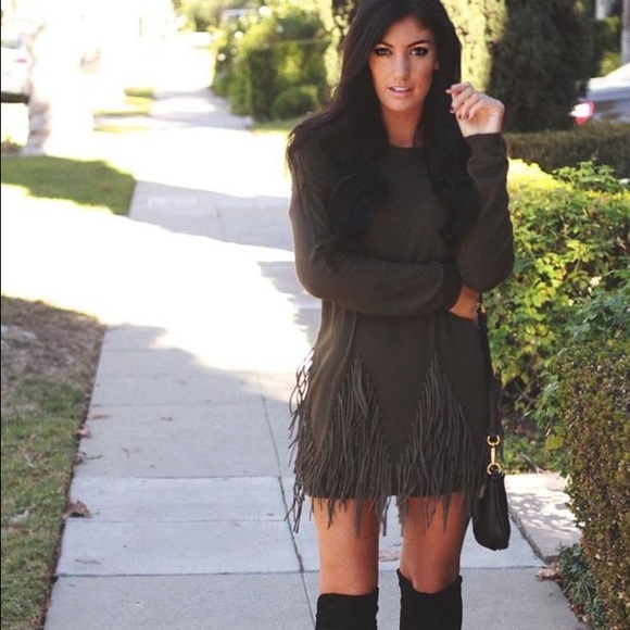 Dresses & Skirts - Fringe Sweater Dress ✨HP✨