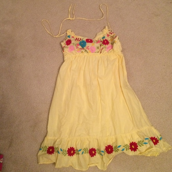 Yellow dress w/ a halter string