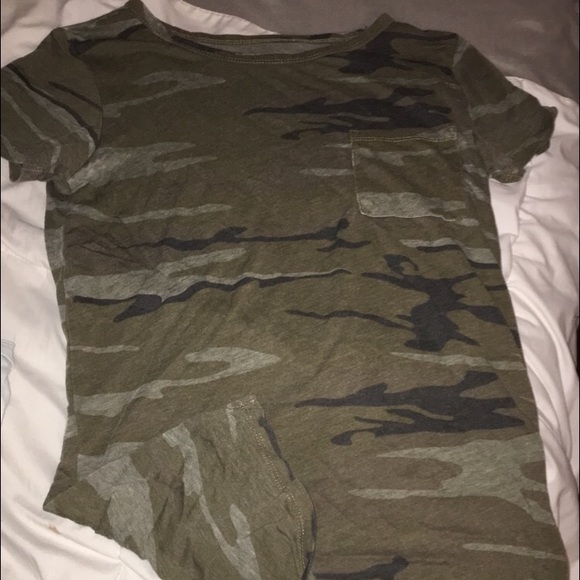 CAMO TOP