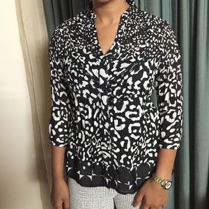 Patterned black and white top