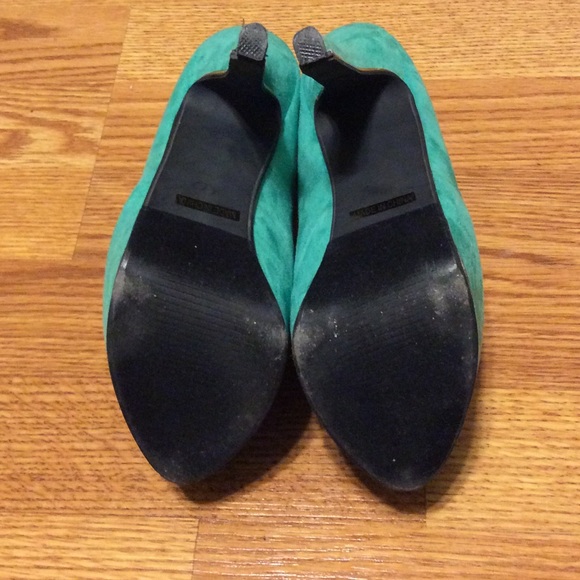 Beautiful SHOES👠👗 HP 9/24💞🎉🍾 - Picture 3 of 4