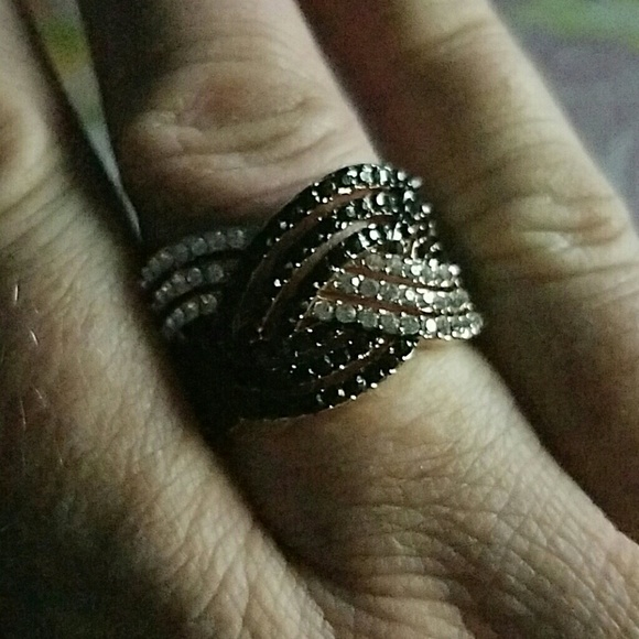 Size 9 Braided Statement Ring - Picture 2 of 2