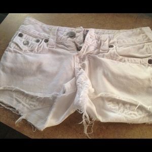 True Religion white shorts. Size 25