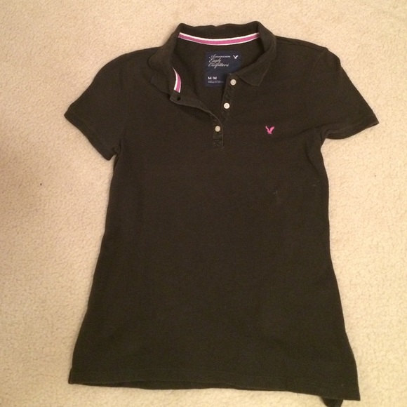 Black shirt sleeves American Eagle top.