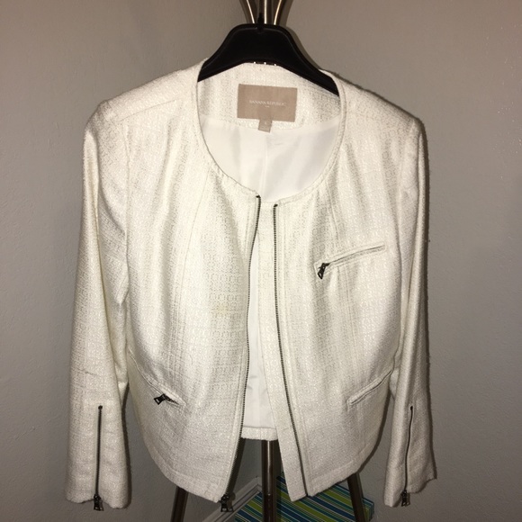 Banana Republic - Picture 1 of 4