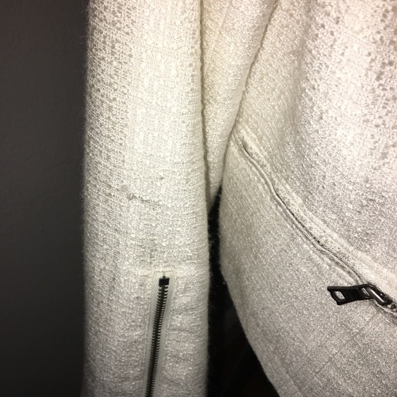 Banana Republic - Picture 3 of 4