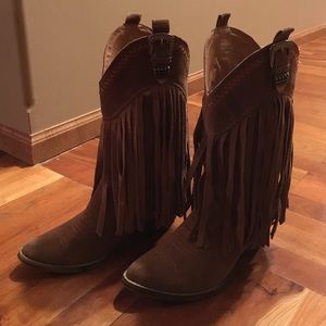 Very Volitale Fringe Boot, women's 7, worn once