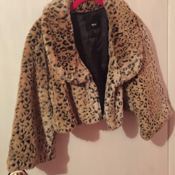 Mossimo Cropped Leopard Faux Jacket