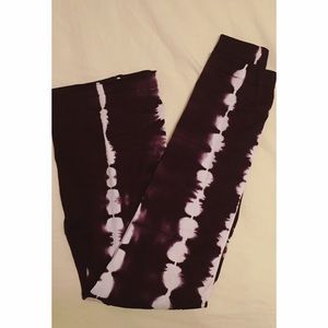 Black & White Tie-Dye Leggings
