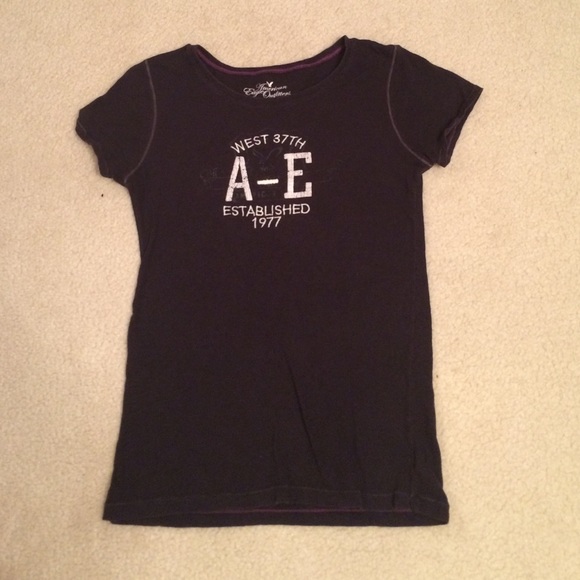 Black short sleeves top with an A-E logo
