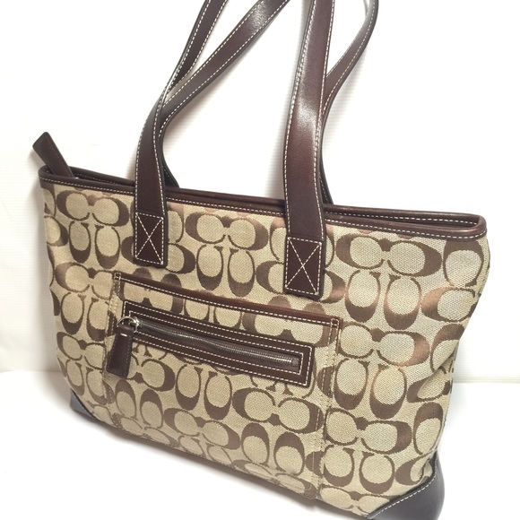 Coach hand bag - Picture 1 of 4