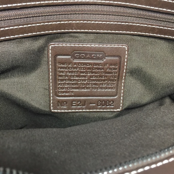 Coach hand bag - Picture 3 of 4