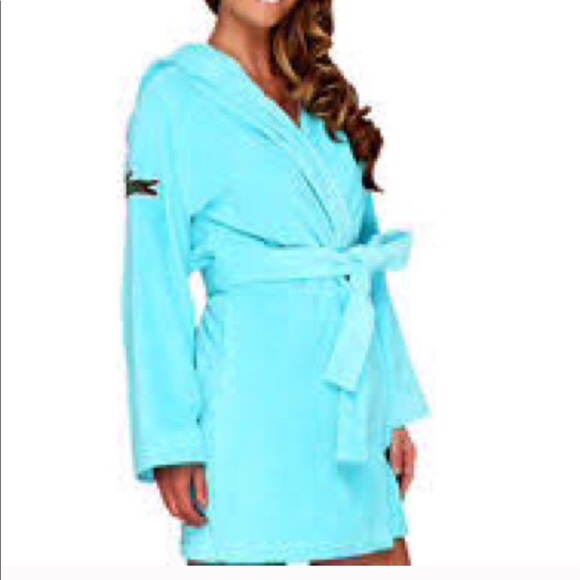🆕🎉🎉LACOSTE BATH ROBE - Picture 2 of 6