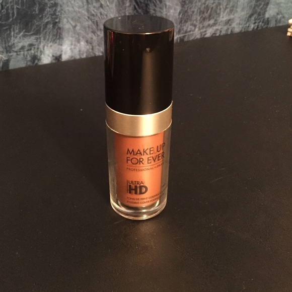 Makeup Forever Ultra HD Foundation. Brown