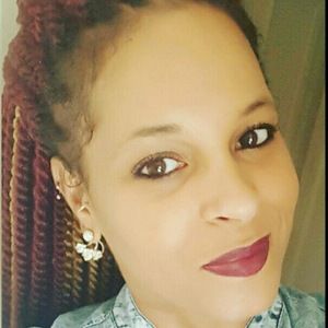 Meet your Posher, Deidra