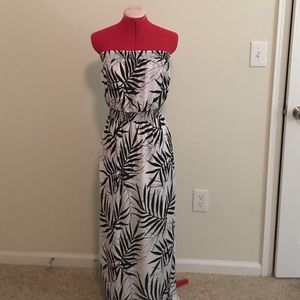 Mossimo black leaf dress