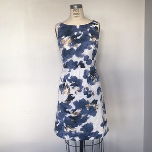 Ann Taylor 4 petite sleeveless shift dress