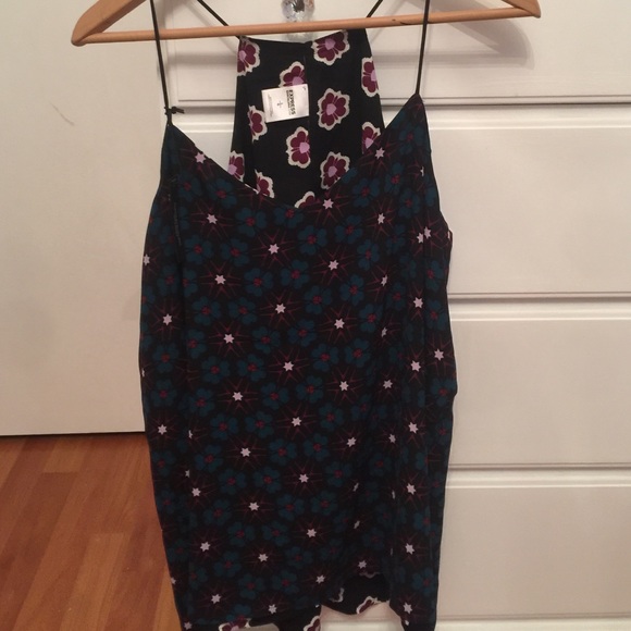 Express Reversible Top