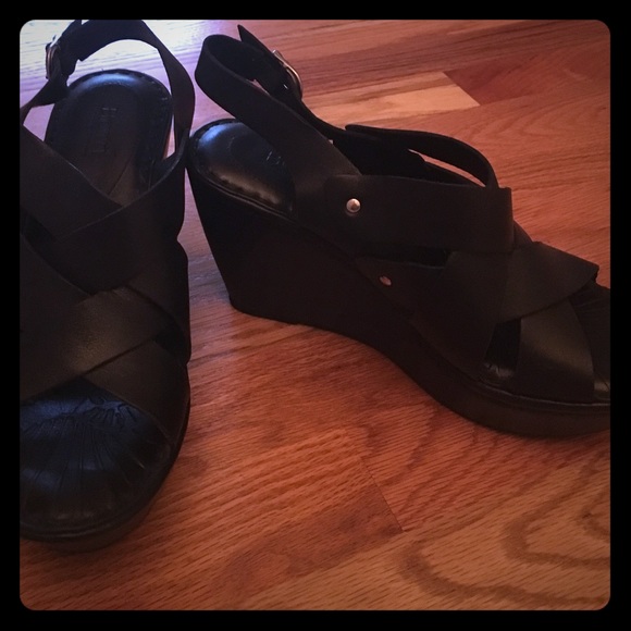 Born Shoes - Sandals