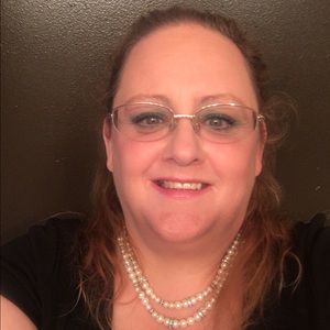 Meet your Posher, Louise