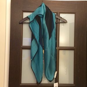 Halston Heritage scarf