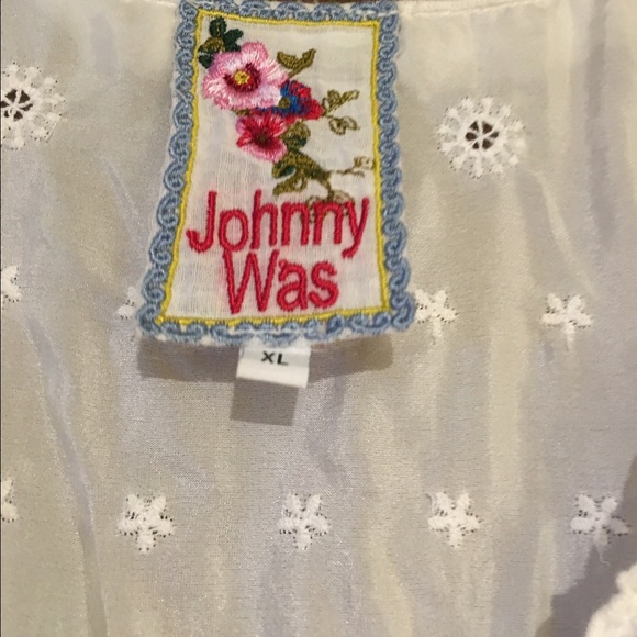 SOLD Johnny Was Broderie anglaise top - Picture 2 of 3
