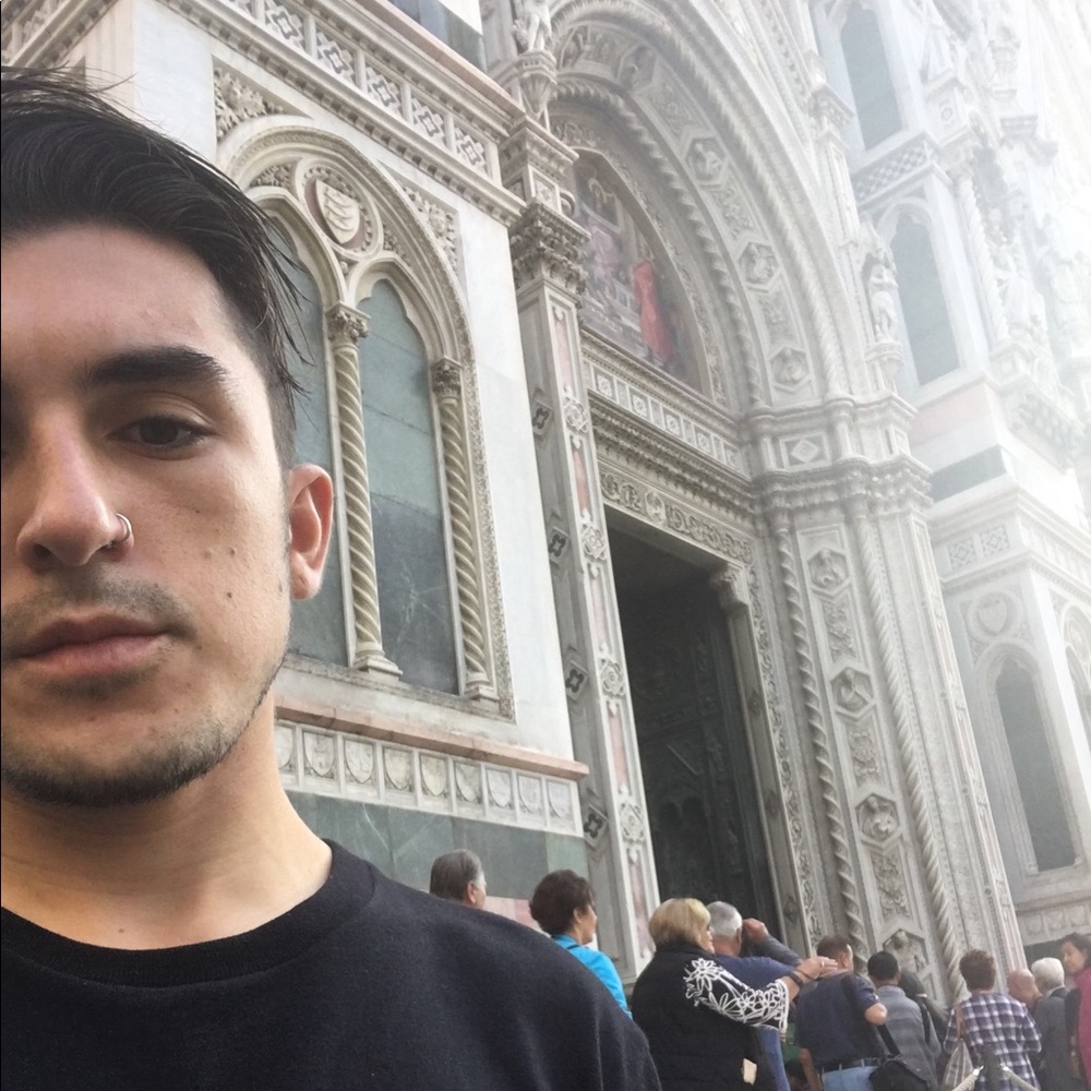Meet your Posher, Nic