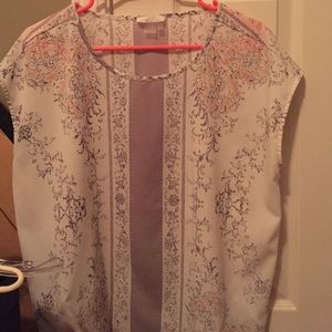 grey & white tank top