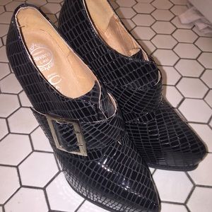 Jeff camps heel