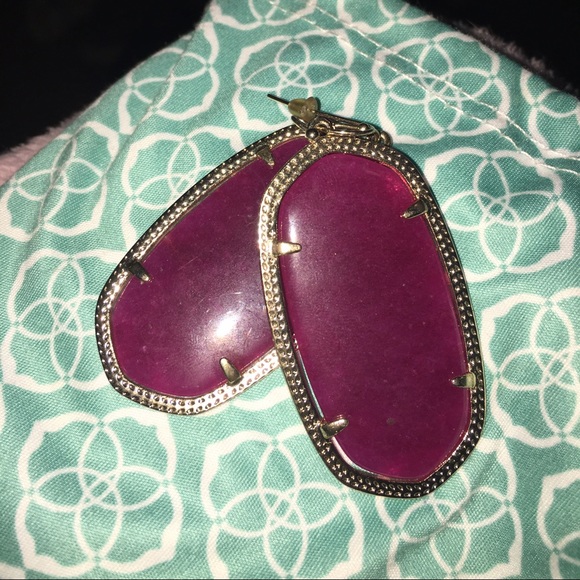 Kendra Scott Earrings - Picture 2 of 2