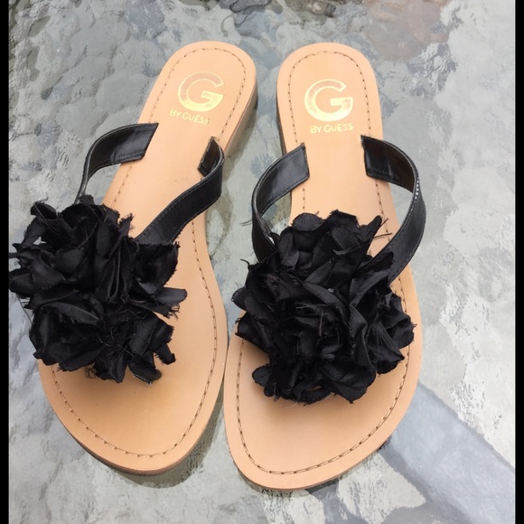 GUESS Shoes - Guess flip flops