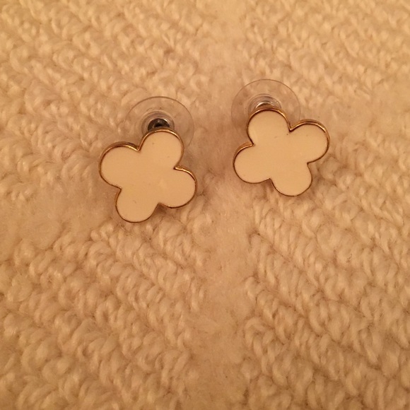 White clover earrings