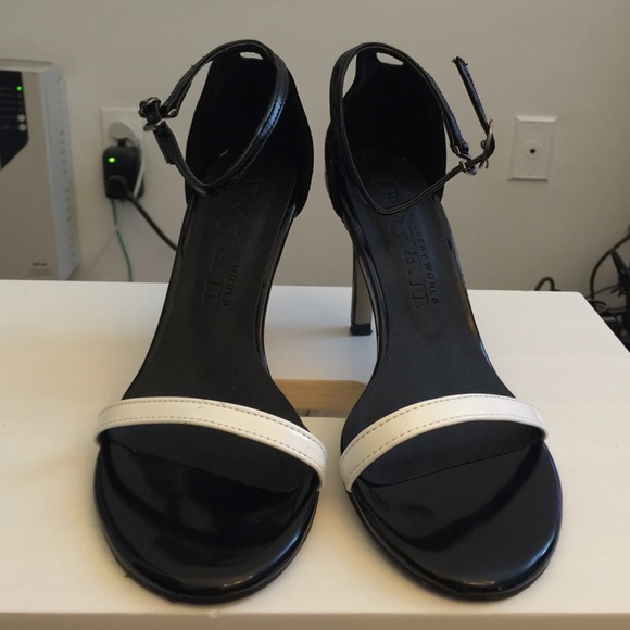Gorgeous bicolor sandals