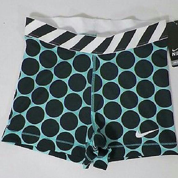 Nwt women's Nike Pro shorts last $ - Picture 2 of 3