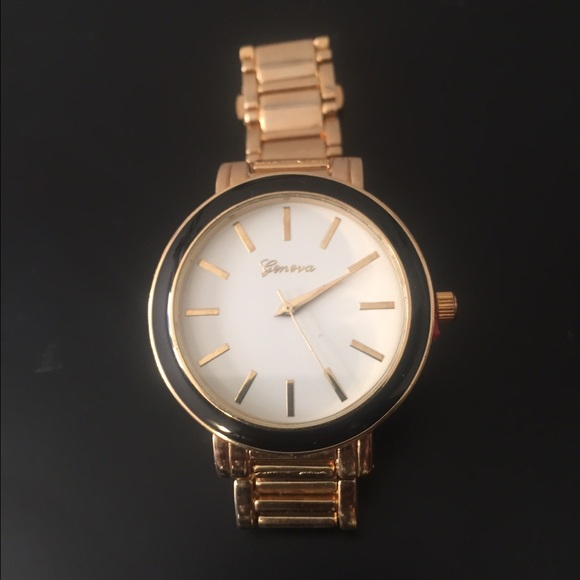 Black and Gold Boyfriend watch - Picture 1 of 1