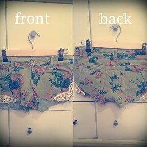 Green fkoral shorts