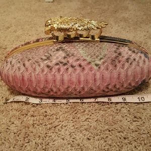 Snakeskin (genuine) Hard Case Knuckle Clutch