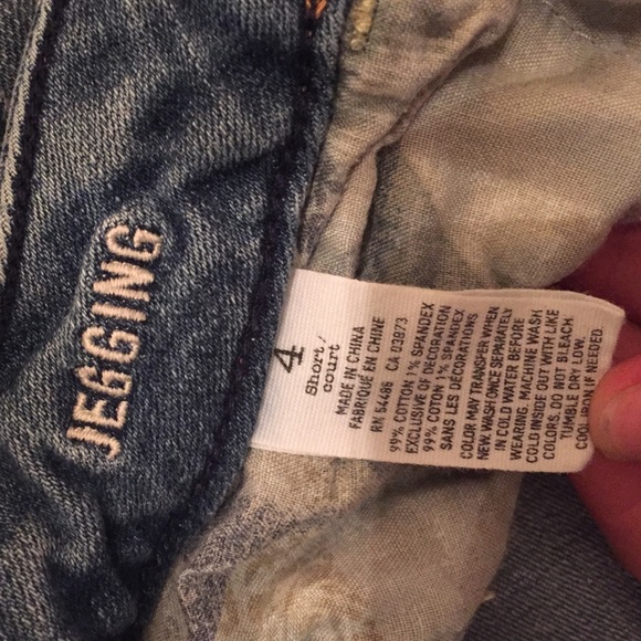 American Eagle Short Cut Light Wash Denim Jeggings - Picture 2 of 3