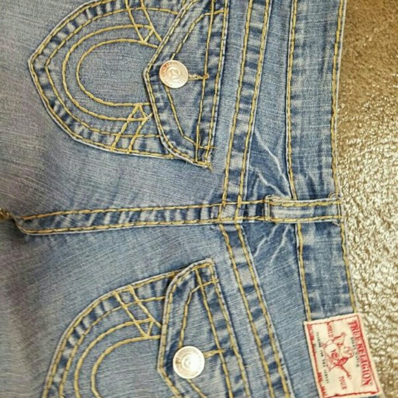 True Religion - Picture 3 of 4