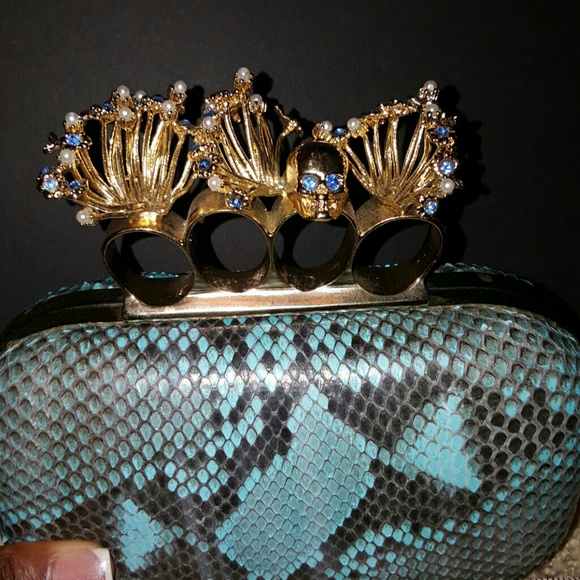 Snakeskin (genuine) Box Knuckle Clutch - Picture 2 of 4