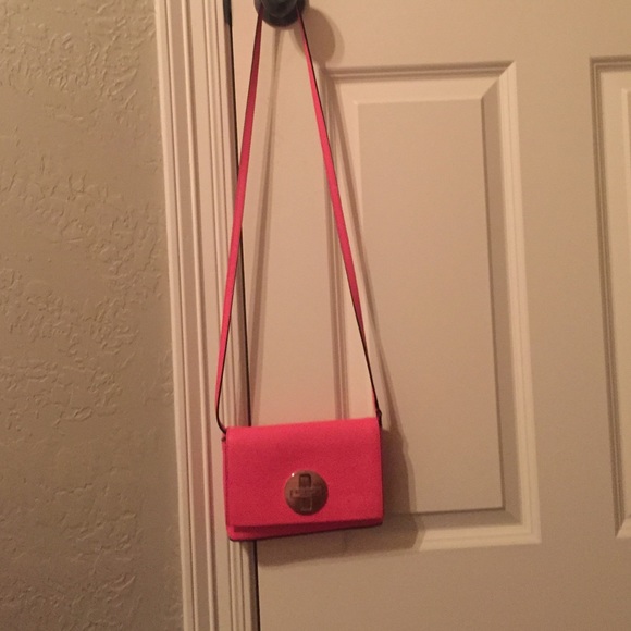 Kate spade hot pink purse - Picture 1 of 4