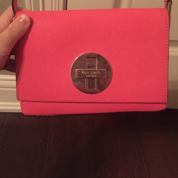 Kate spade hot pink purse - Picture 2 of 4