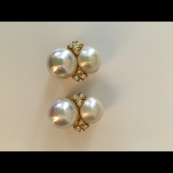 Christian Dior Jewelry - 🌟Host Pick-Christian Dior Earrings