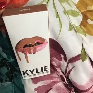 Kylie exposed lip kit