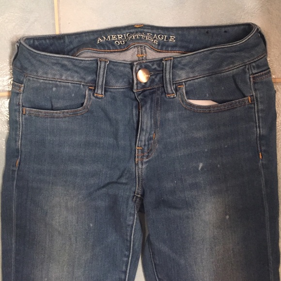 Light Wash Distressed Ripped Jeggings - Picture 2 of 4