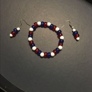 Bracelet and matching earrings set new