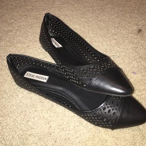 Steve Madden "Caitey" Pointed Toe Flats