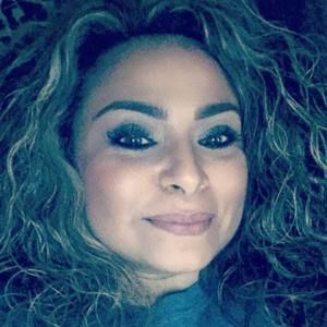 Meet your Posher, Isabel