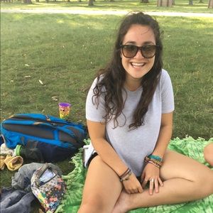 Meet your Posher, Dina